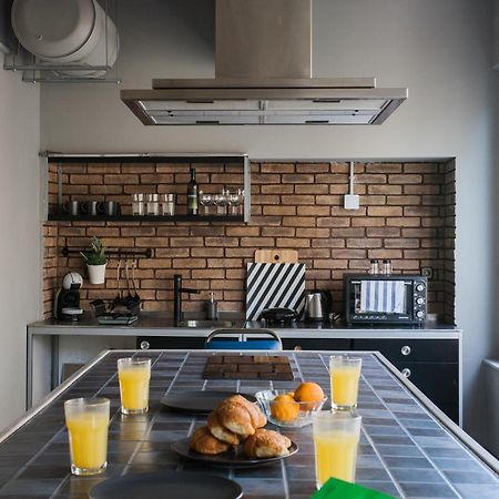 Artists' Favorite Spacious Loft Near Acropolis!! Афины Экстерьер фото