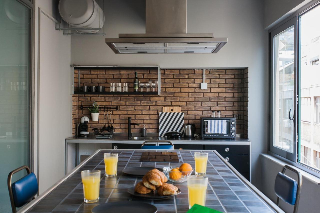 Artists' Favorite Spacious Loft Near Acropolis!! Афины Экстерьер фото
